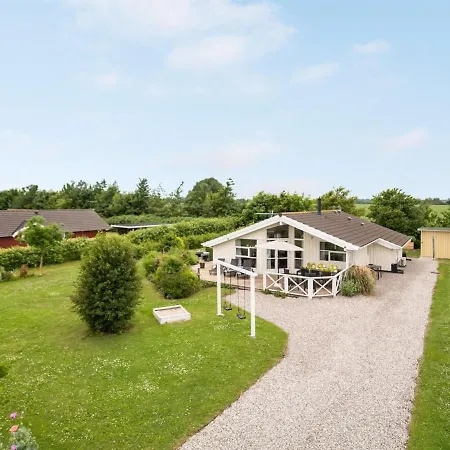 Holiday home Tjakko - 700m From The Sea In Se Jutland By Interhome Nedre Lysabild