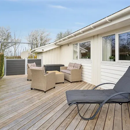 Feriehus Tjakko - 900m From The Sea By Interhome Nedre Lysabild